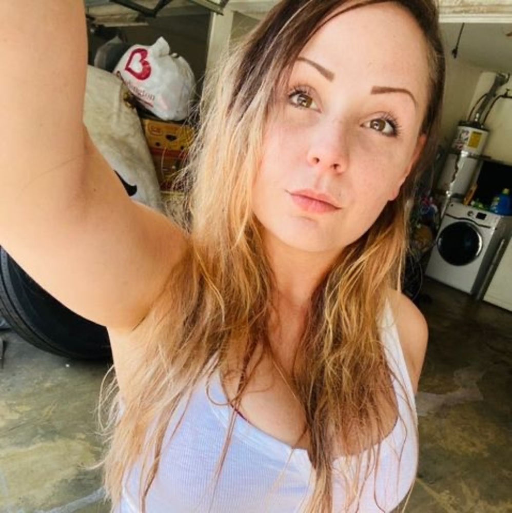 Meet your Posher, Raylynn